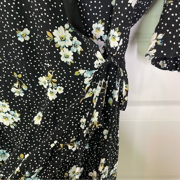 Loft Women’s Floral Polka Dot Wrap Romper Dress Size 4 Flutter Ruffle Boho - Picture 6 of 11